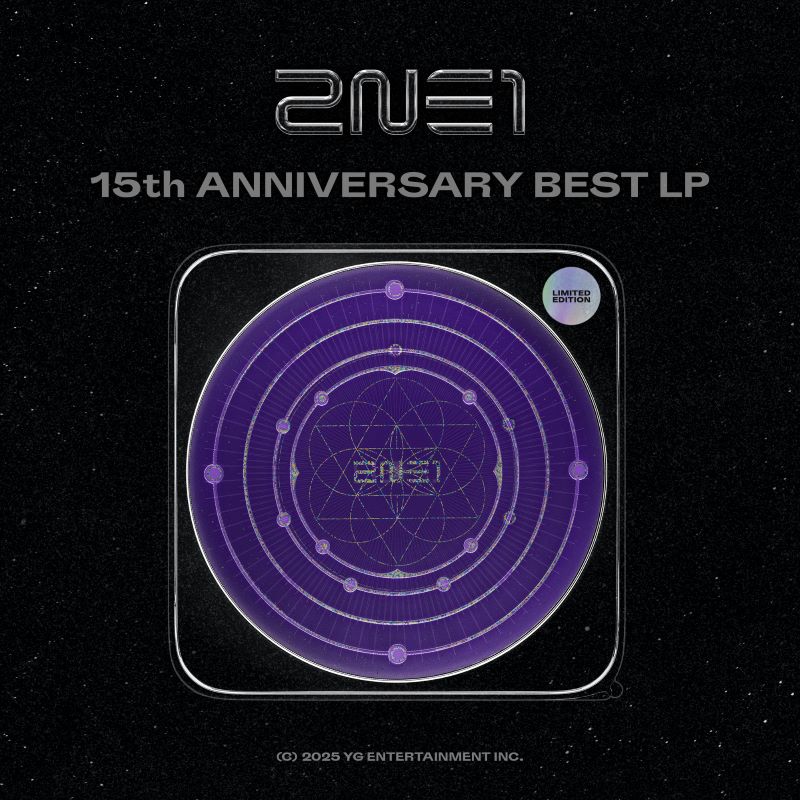 2NE1 - 15th Anniversary BEST LP (Limited Edition) + Updated Credits Board