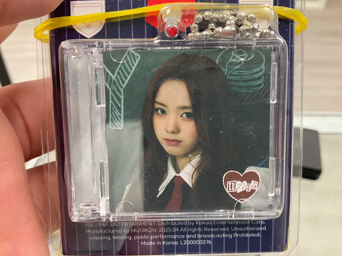 UNIS - 2ND MINI - 'SWICY' (Keyring Ver.)