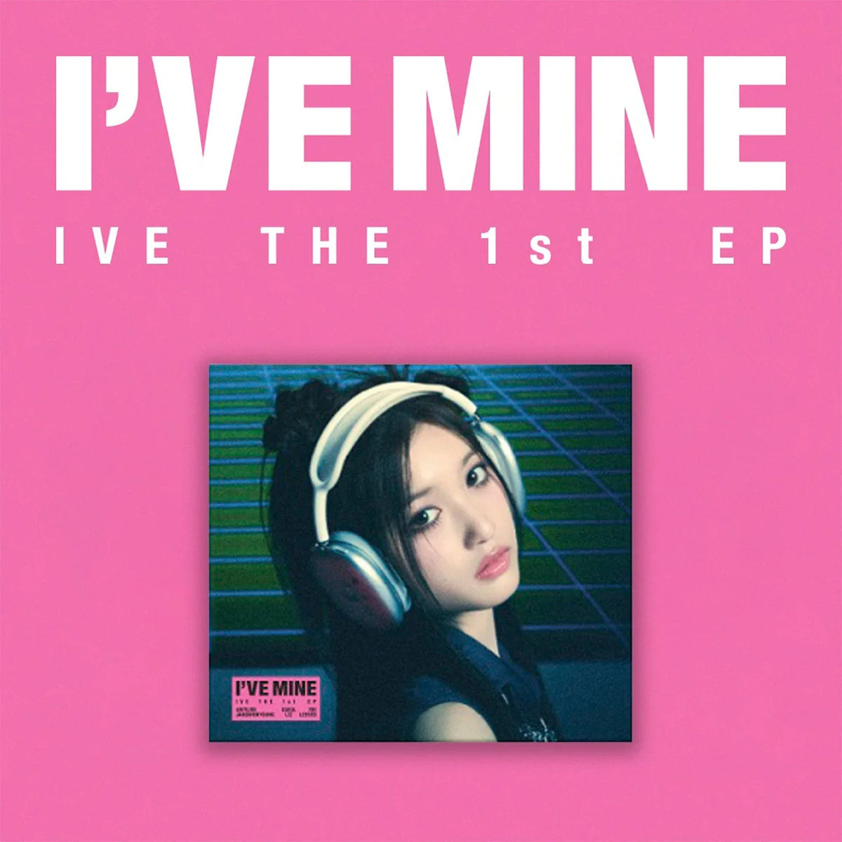 IVE - 1st Mini-Album 'I'VE MINE' (Digipack Version)