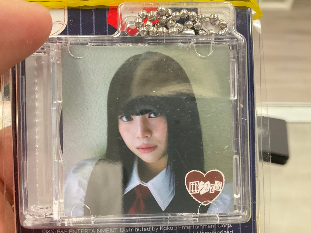 [FINAL SALE] UNIS - 2ND MINI - 'SWICY' (Keyring Version)