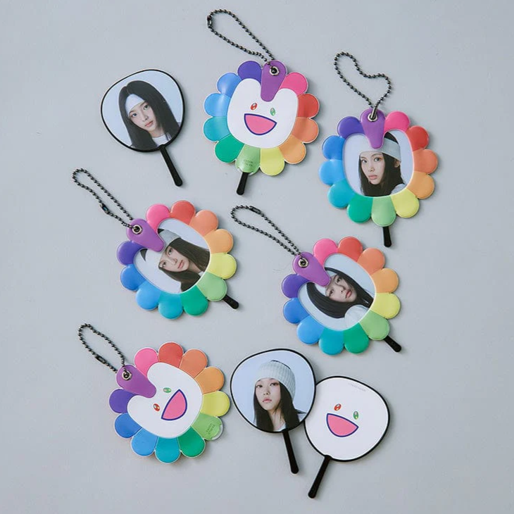 NewJeans Supernatural x MURAKAMI - Fan Keyring