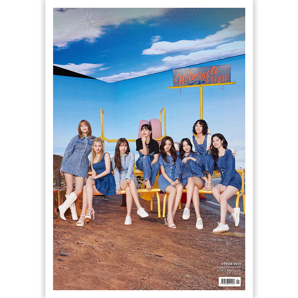 [IN-STORE PICKUP ONLY] TWICE - DICON D'FESTA 10th Anniversary Photobook